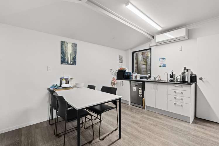 57 Vivian Street New Plymouth Central_12