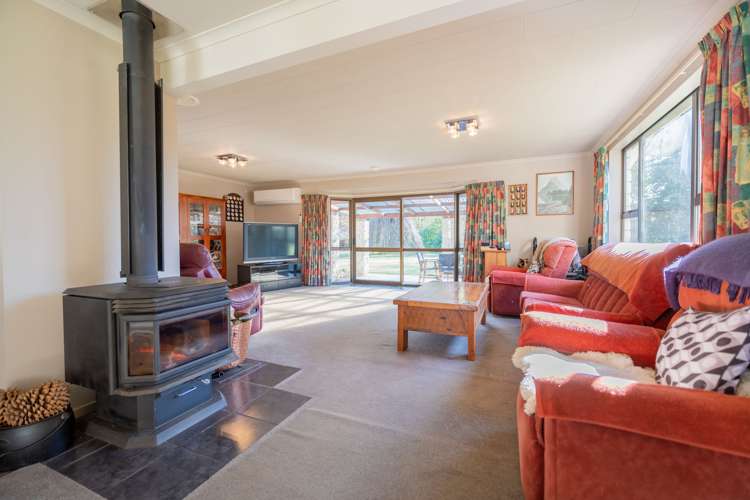 1063 Te Anau Mossburn Highway Te Anau Surrounds_11