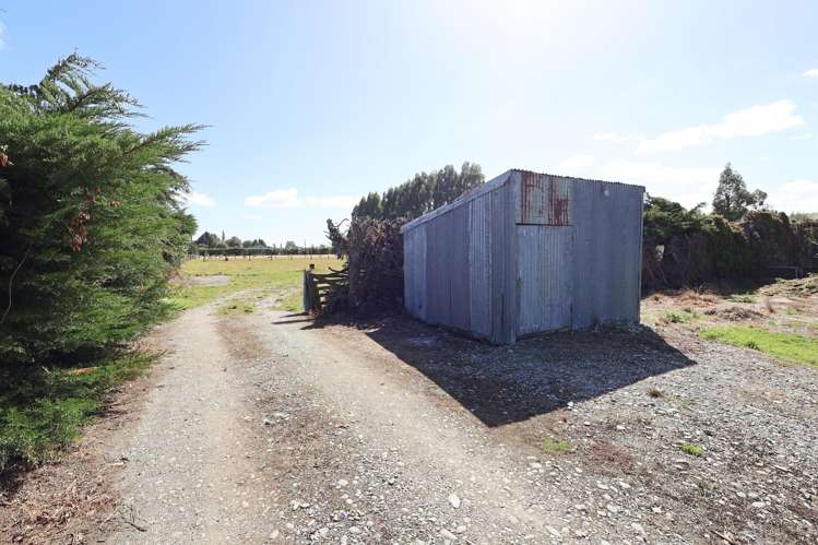 13 Danube Road Winton Surrounds_21