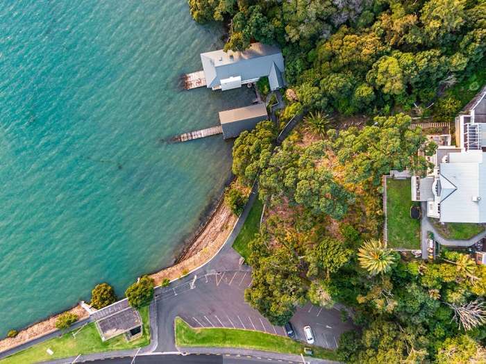 An empty 956sqm site at 320 Jervois Road, in Herne Bay, Auckland, was snapped up after more than three years on the market. Photo/ Supplied