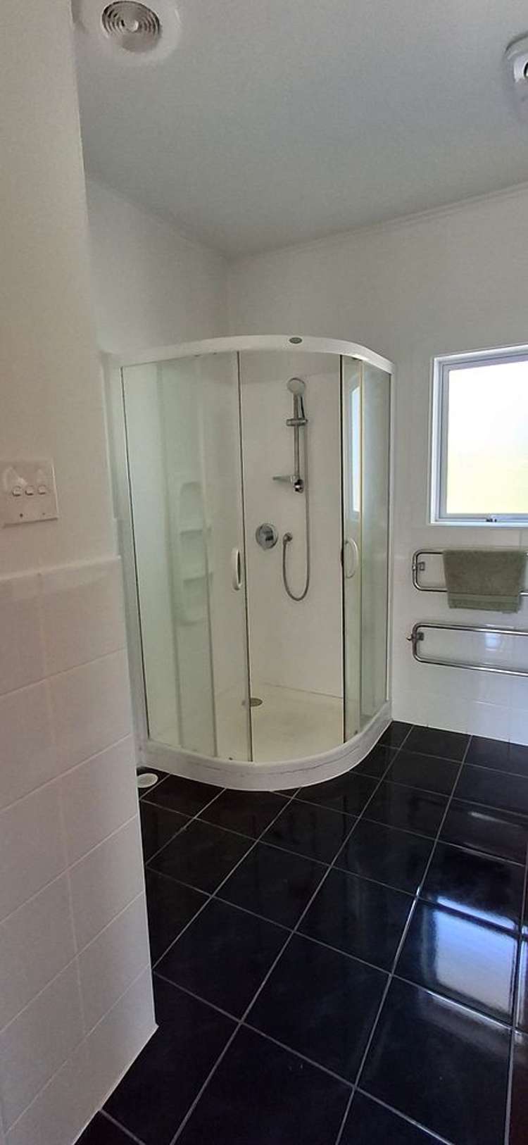 1/10 Lavas Place Mount Wellington_12