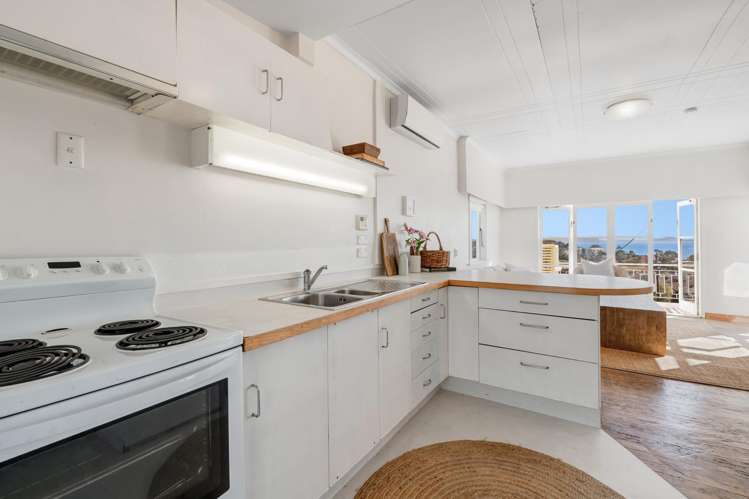 43 Surf Road Stanmore Bay_7