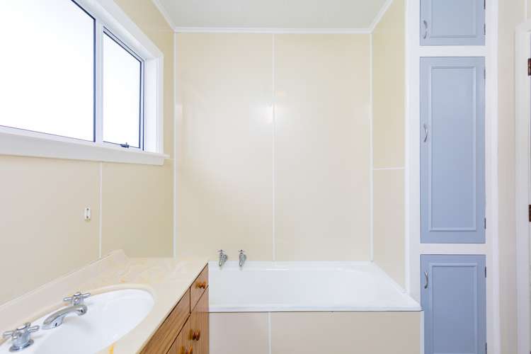 90 Racecourse Road Sockburn_8