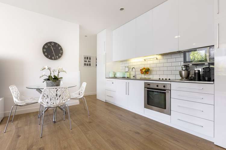 2b/6 Fisher-Point Drive Auckland Central_8