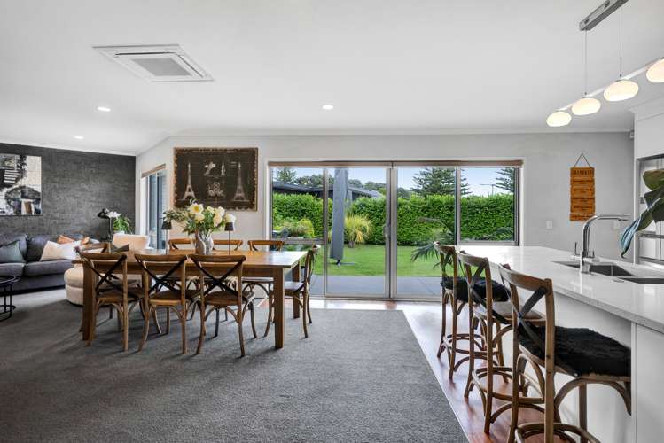 3 Condor Crescent Bell Block_8