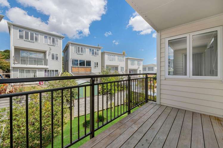 6 Panakenake Way Flat Bush_4