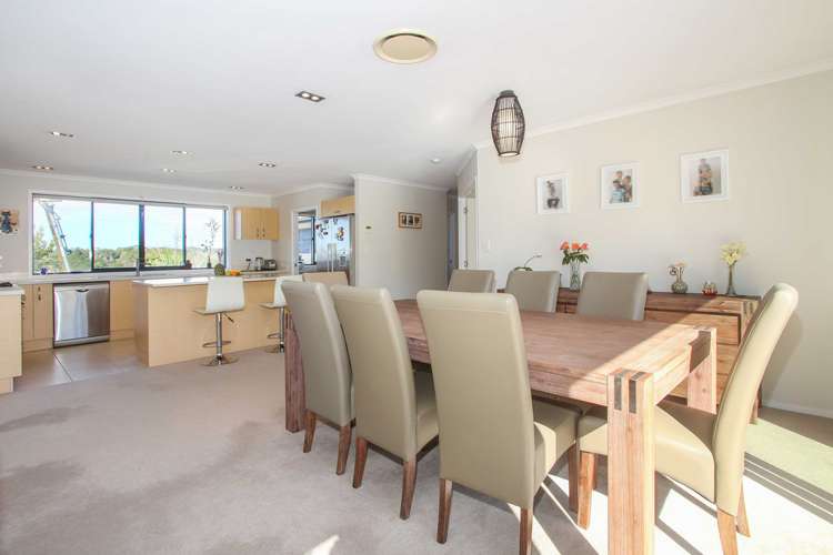 29 Whangaparaoa Road Red Beach_25