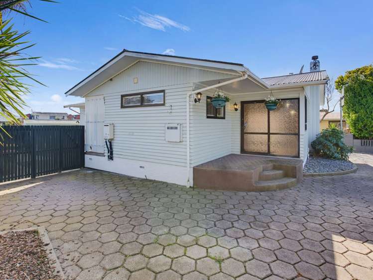 33 Joanna Place Deanwell_2