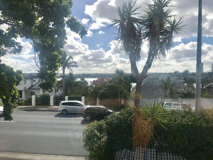 2/233 Hurstmere Road Takapuna_14