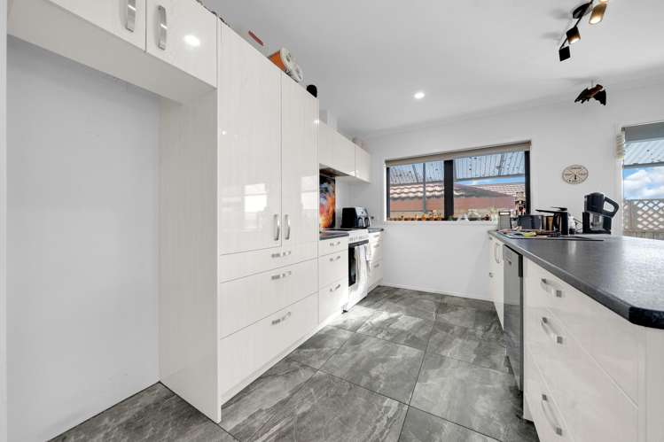 9 Isabella Drive Pukekohe_16