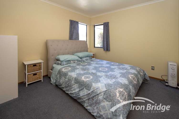 7 Monet Vale Rolleston_13