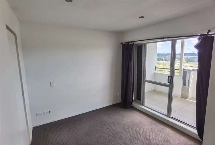 E7/60 Masons Road Oteha_5