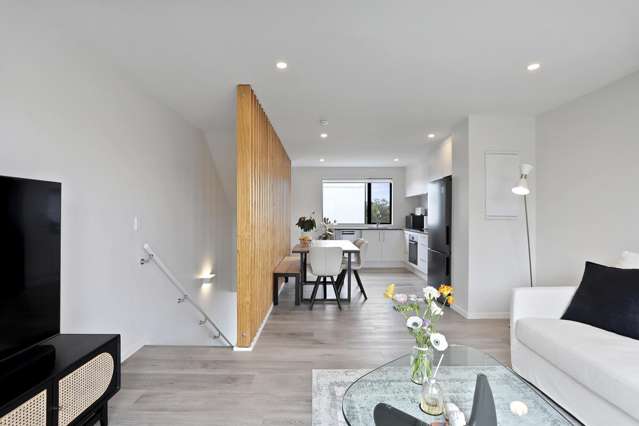 37 Ara Mara Hua Henderson_3