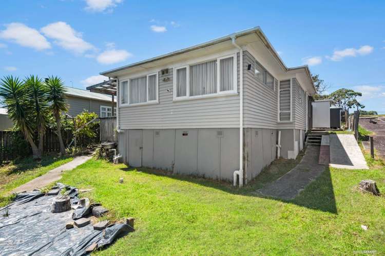 20 Archibald Road Kelston_8