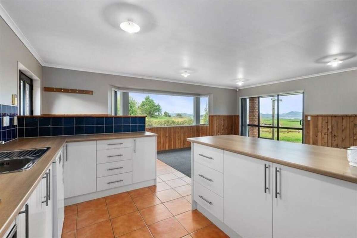 673 HETHERINGTON ROAD_5