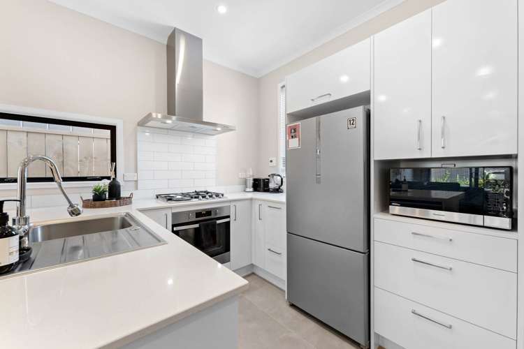 4 Awamarino Way Westgate_5