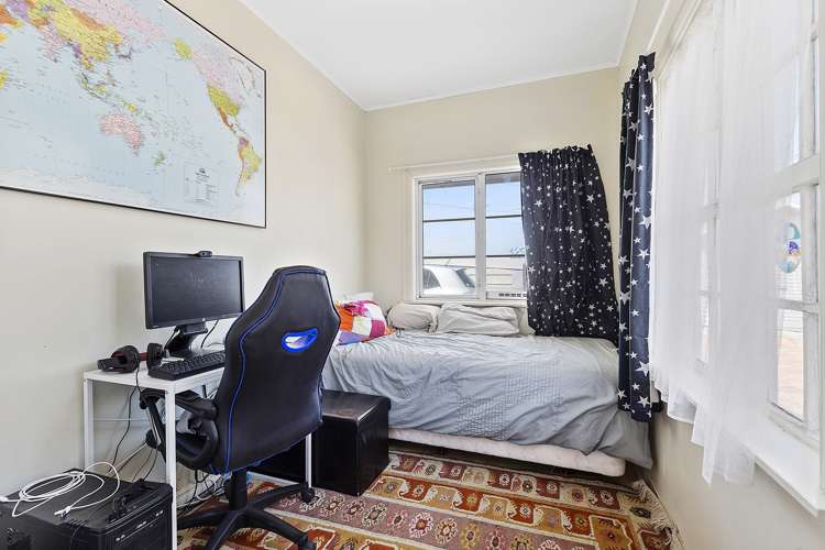 68 Lyall Parade Lyall Bay_7