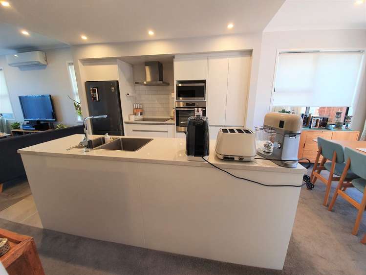 9 Sacred Kingfisher Road Hobsonville_7