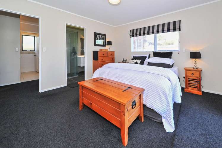 3 Glenross Drive Wattle Downs_9