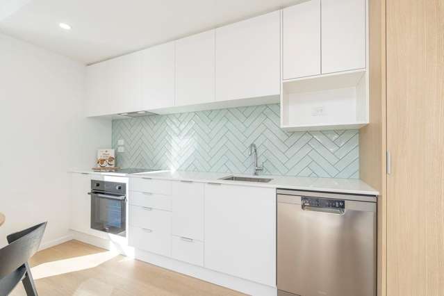 902/2B Te Ara Taurapa Point Chevalier_4