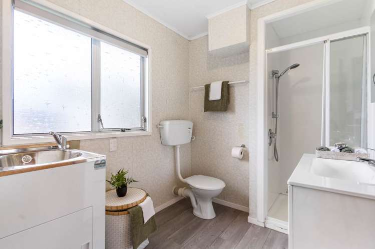 15a Albatross Road Red Beach_10