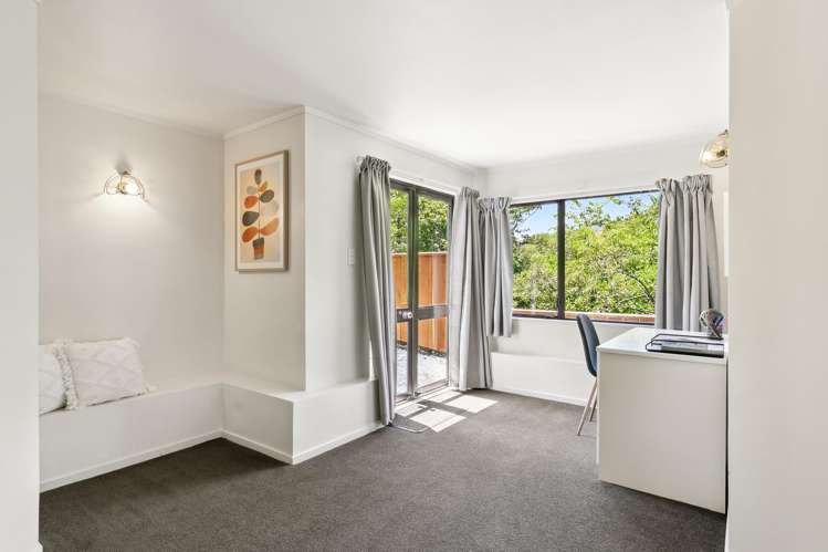 81 Fyvie Avenue Tawa_13