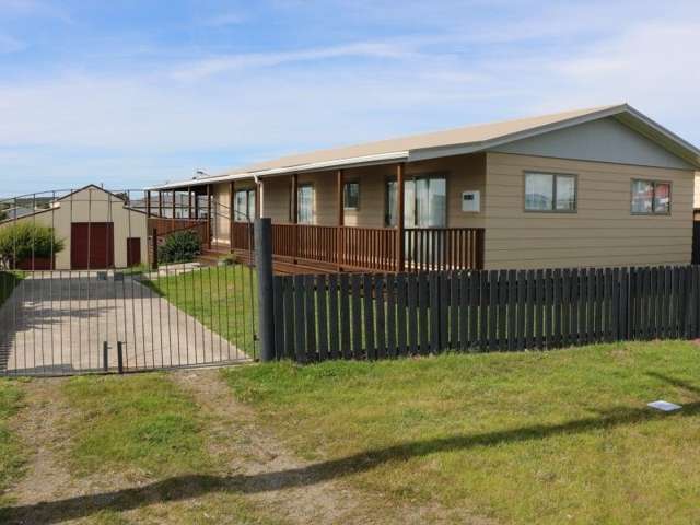 11 Roore Street Foxton Beach_1