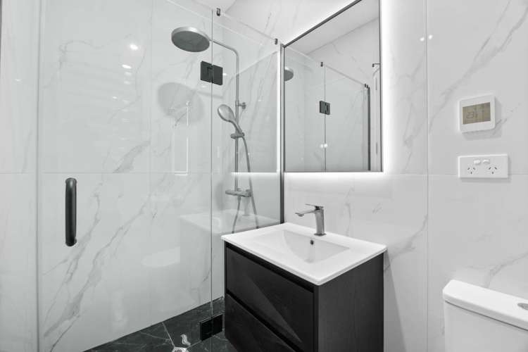 26 & 28 Furlough Road Opaheke_14