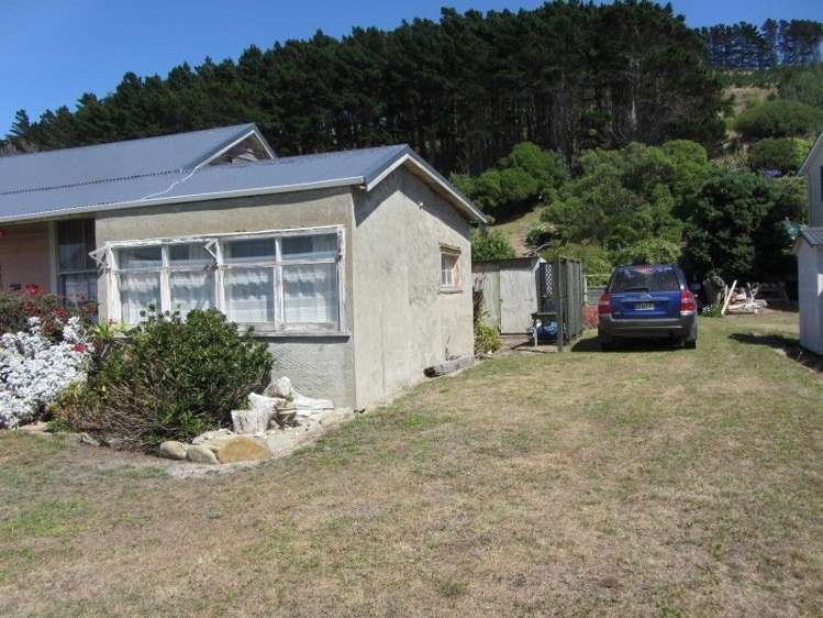 56 Akitio Esplanade Pongaroa_15