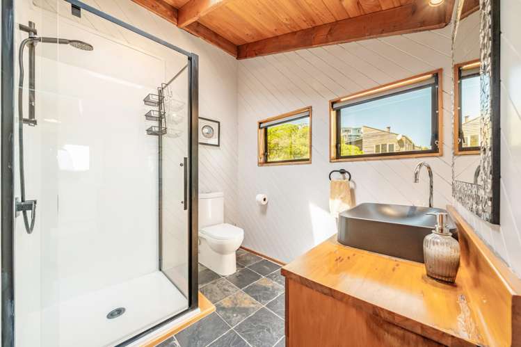 99 Motuhara Road Plimmerton_24