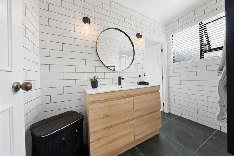 26 Pah Road Cockle Bay_25