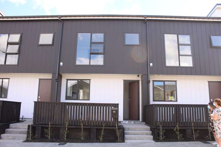 44 Manarini Road Westgate_1