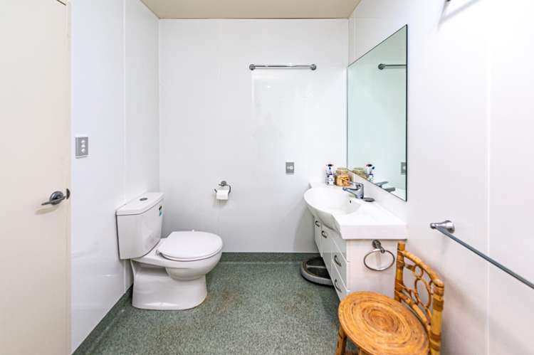 10 Lithgow Drive Otamatea_15