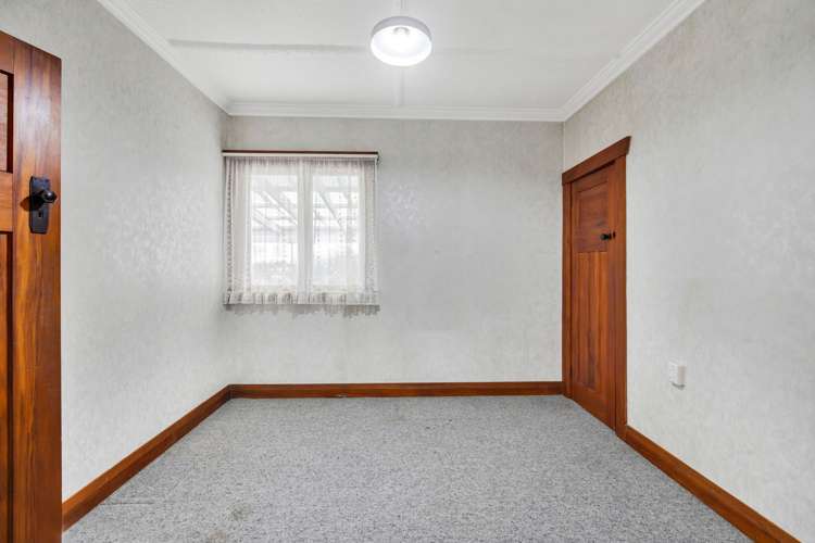 36 Percy Avenue Stratford_11