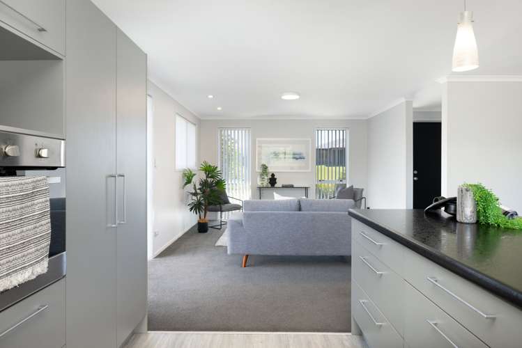 224 Ballintoy Park Drive Welcome Bay_9