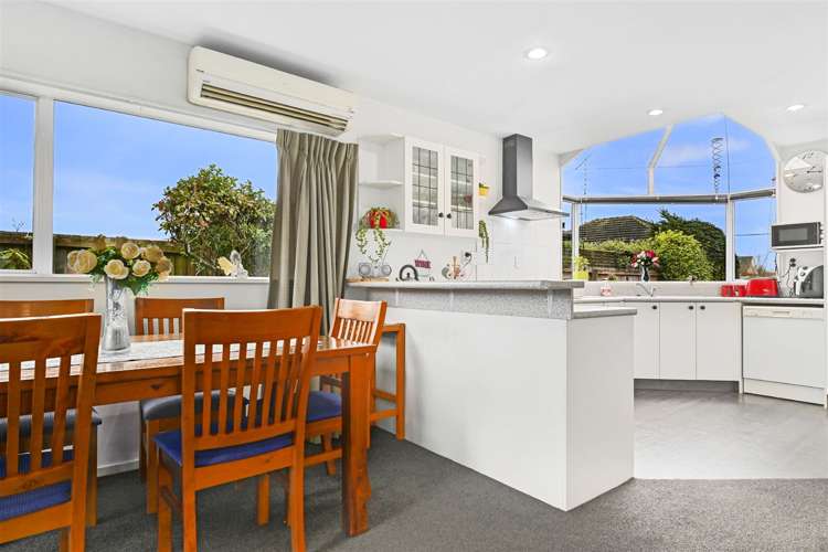 2/137 Sawyers Arms Road Northcote_3