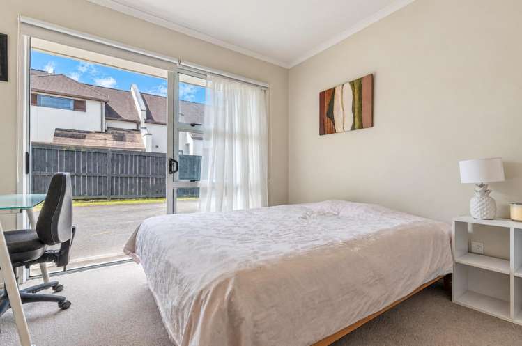 1 and 2, 119 Grand Drive Remuera_8