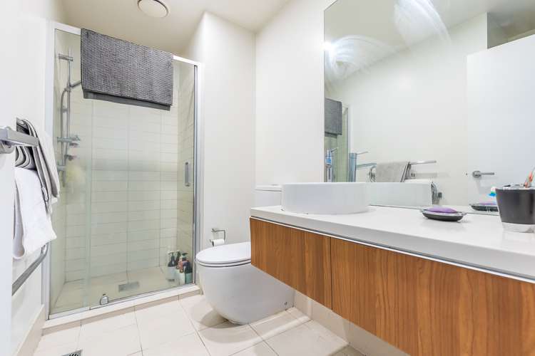 132/4 Dockside Lane Auckland Central_5