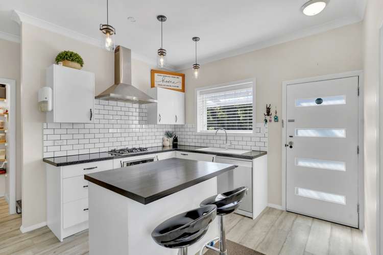 11 Ludlam Street Featherston_24