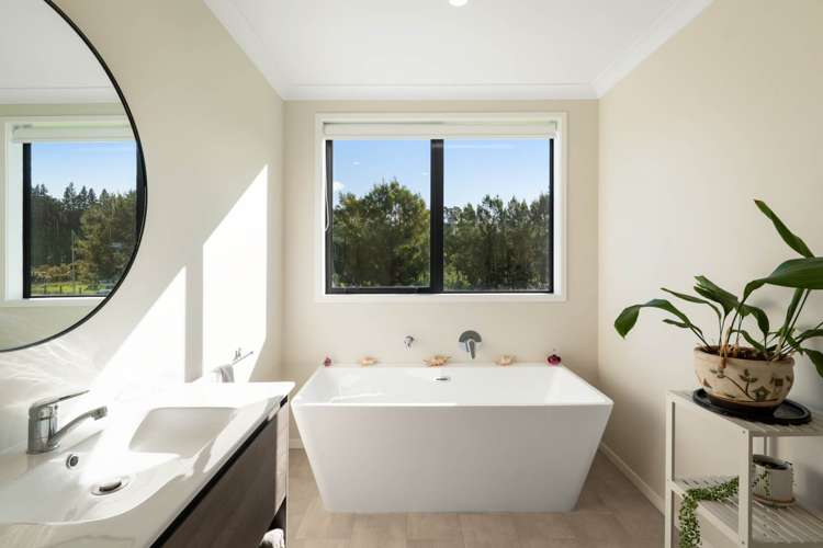 72 Church Street Katikati_15