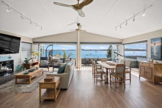 Sea Views & Sunsets in Macleans College Zone