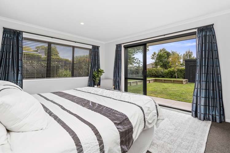 11 Bronte Place Leamington_12