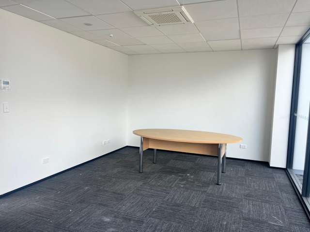 Unit C, 18 Earthmover Crescent Te Rapa_2