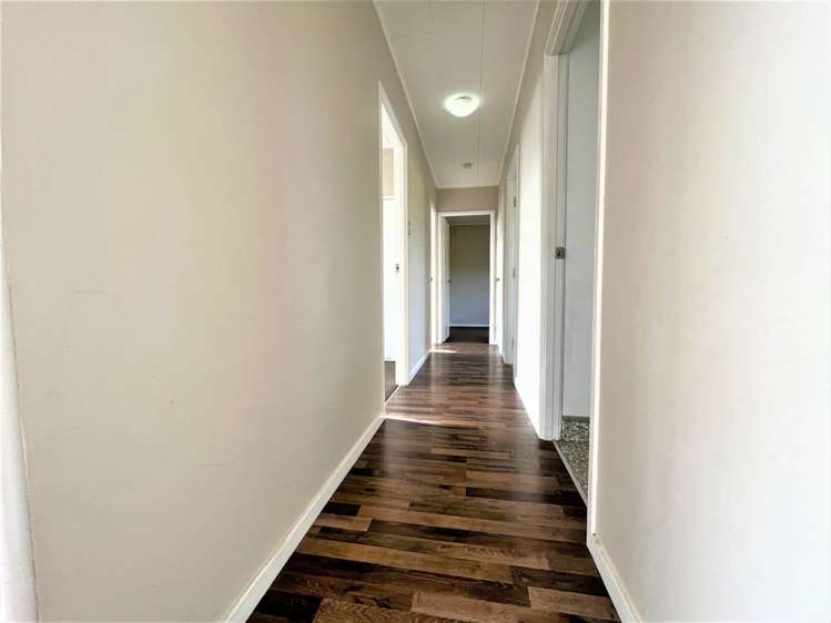 4 Hewlett Road Massey_5