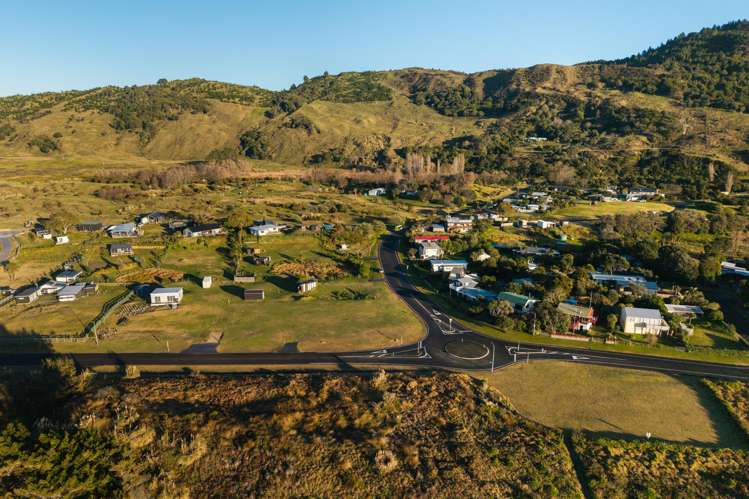 50 Blakes Approach Mahia_8