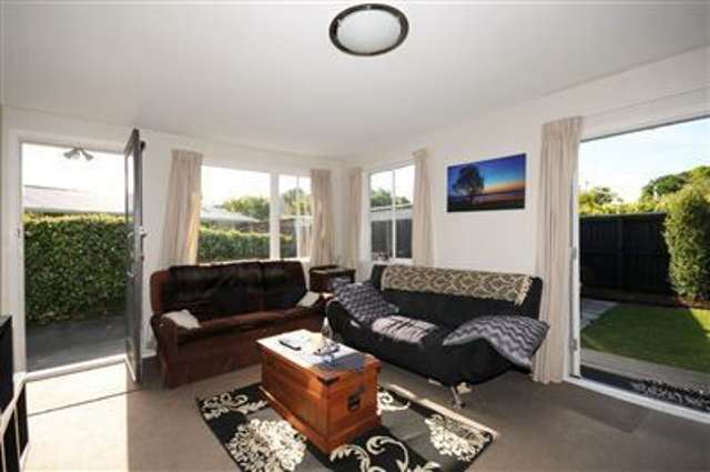 2/67 Holly Road Saint Albans_2