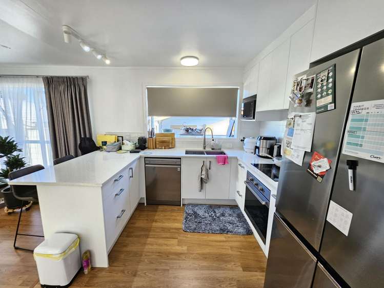 2/91 Diana Drive Glenfield_5