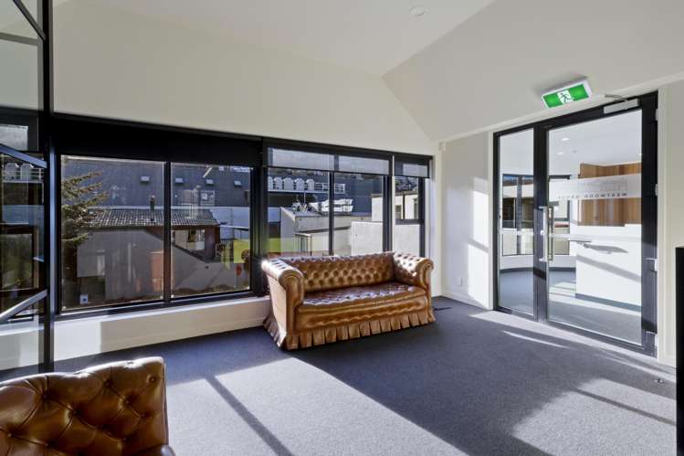 45 Camp Street Queenstown_4