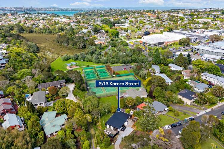 2/13 Kororo Street Northcote_14