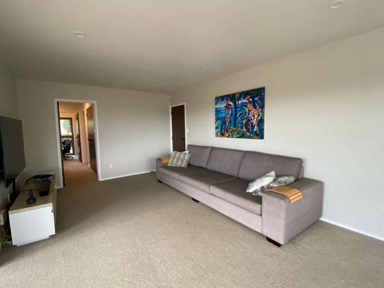 5 Kingsclere Place Goodwood Heights_3